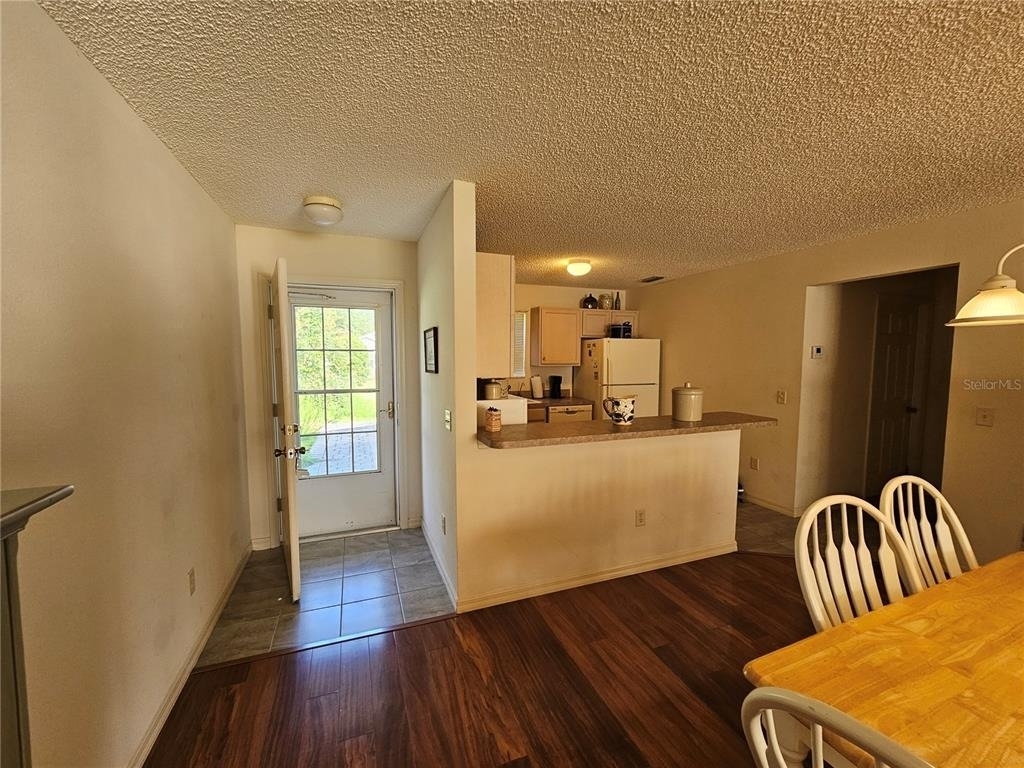 945 Candler Place - Photo 3