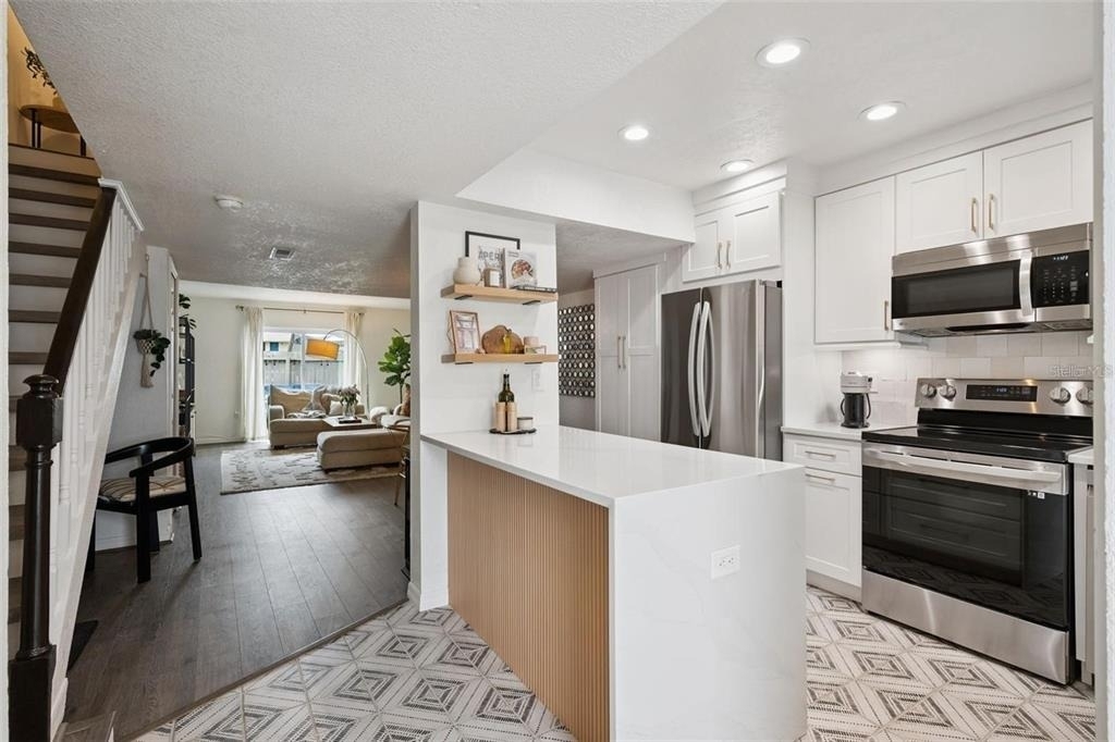 1922 Conway Road - Photo 2