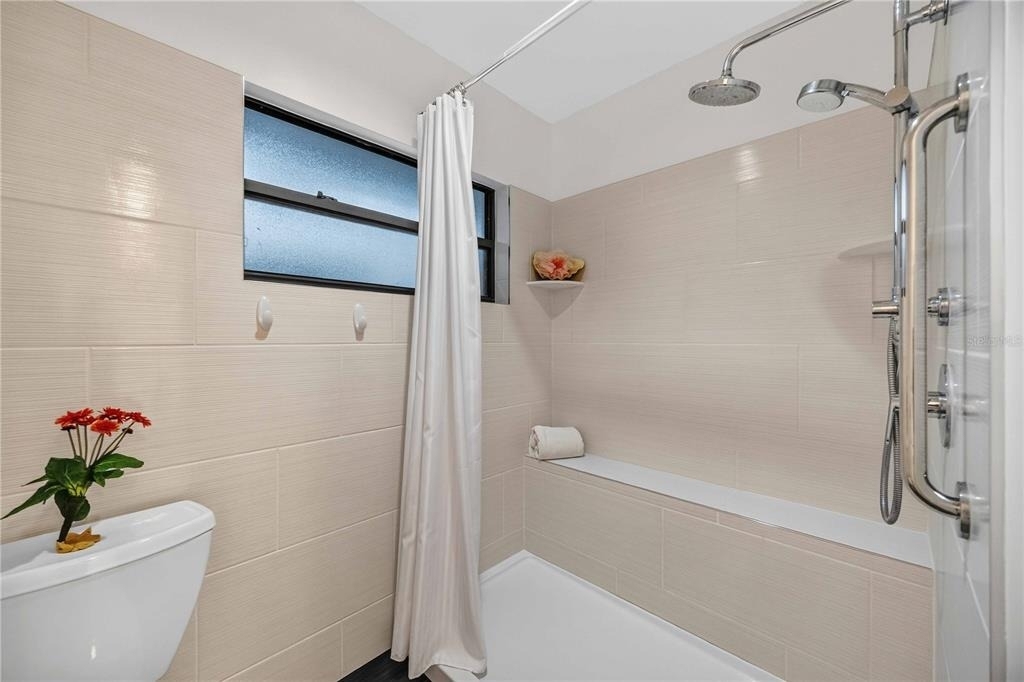 231 Southampton Lane - Photo 18
