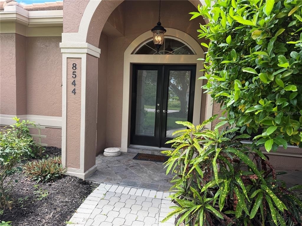 8544 Park Shore Lane - Photo 0