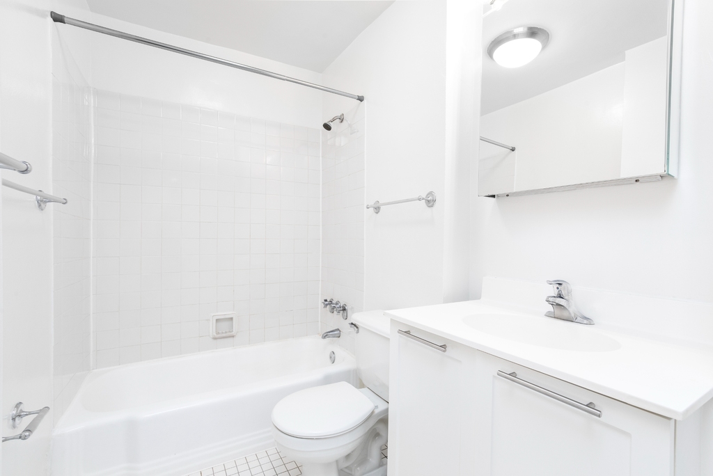 East 36th Street - Photo 13