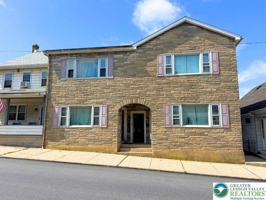 816 Main Street - Photo 0