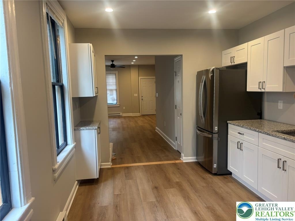 141 S 6th Street - Photo 4