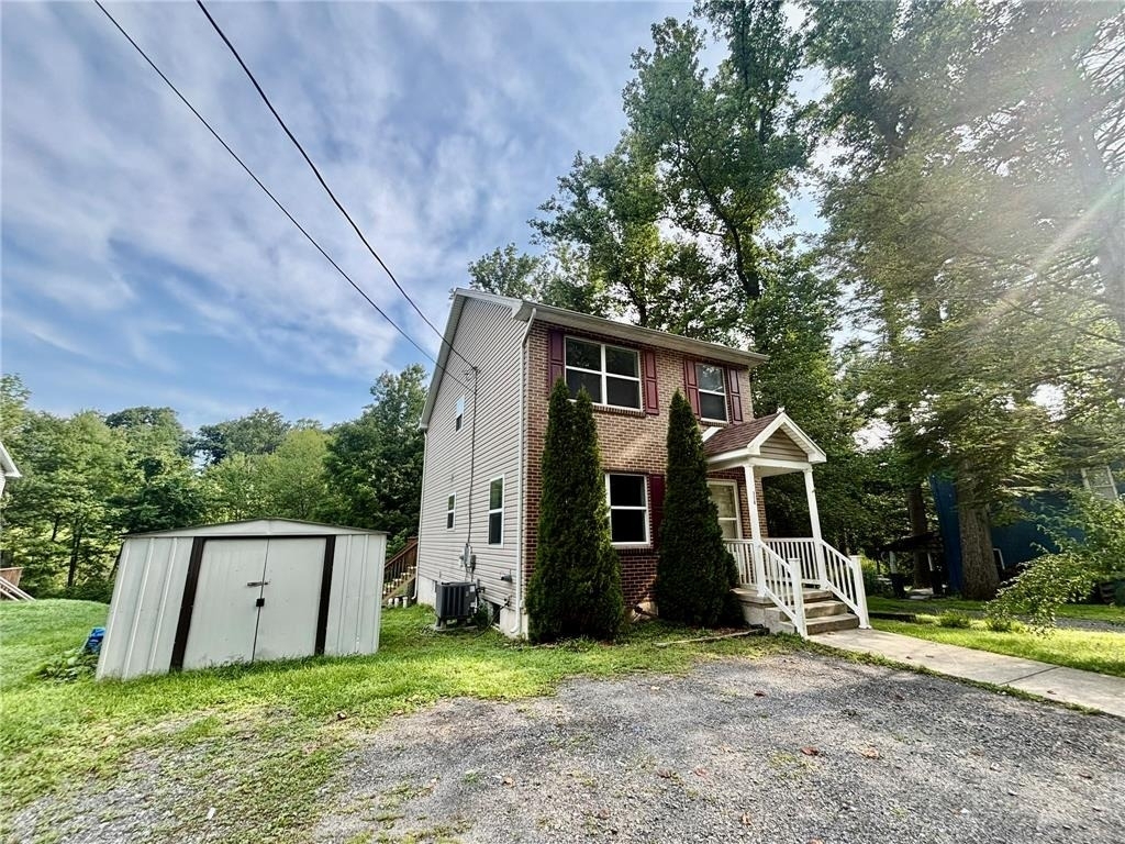 114 Frog Hollow Lane - Photo 0