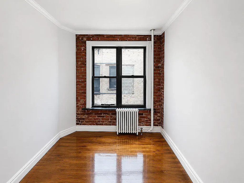 42 Avenue B - Photo 3