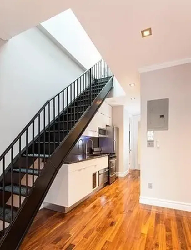 42 Avenue B - Photo 5
