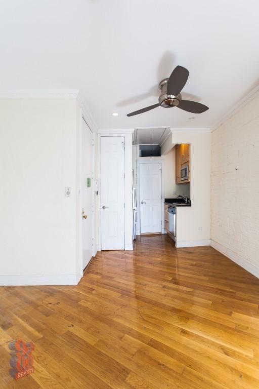 279 East 10th St - Photo 0