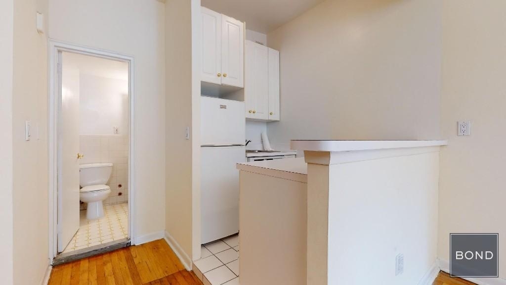 West 56th Street - Photo 6
