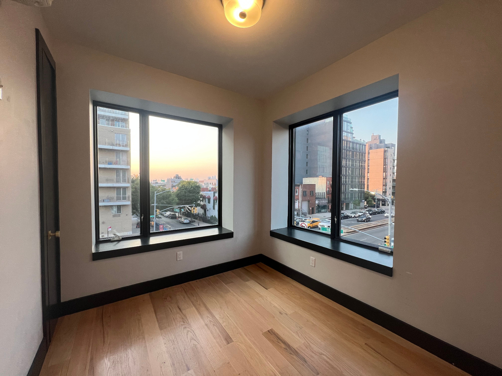 563 4th Avenue - Photo 5
