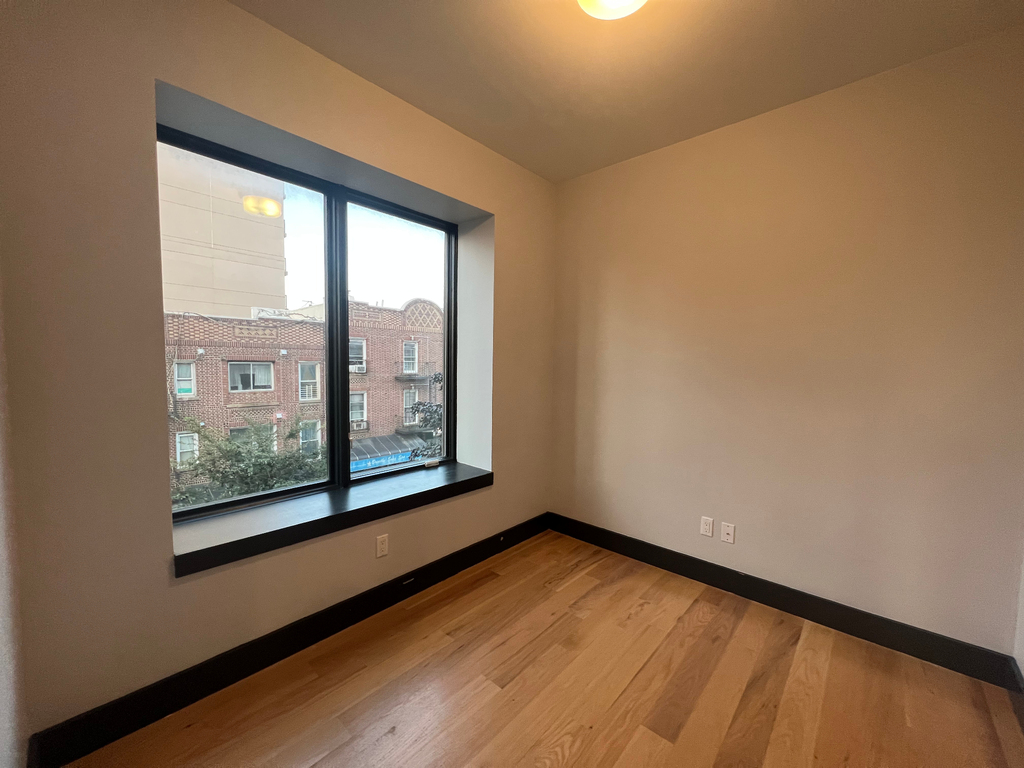 563 4th Avenue - Photo 11