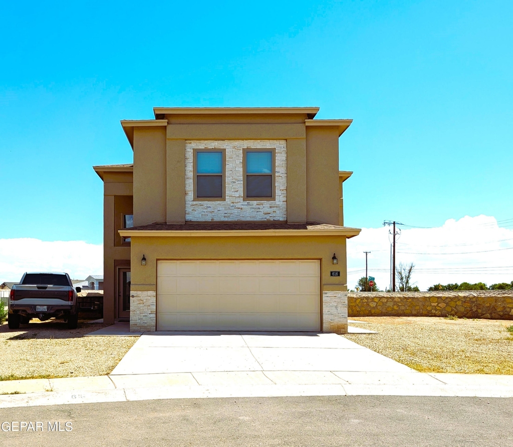 616 Rafael Marmolejo Street - Photo 0