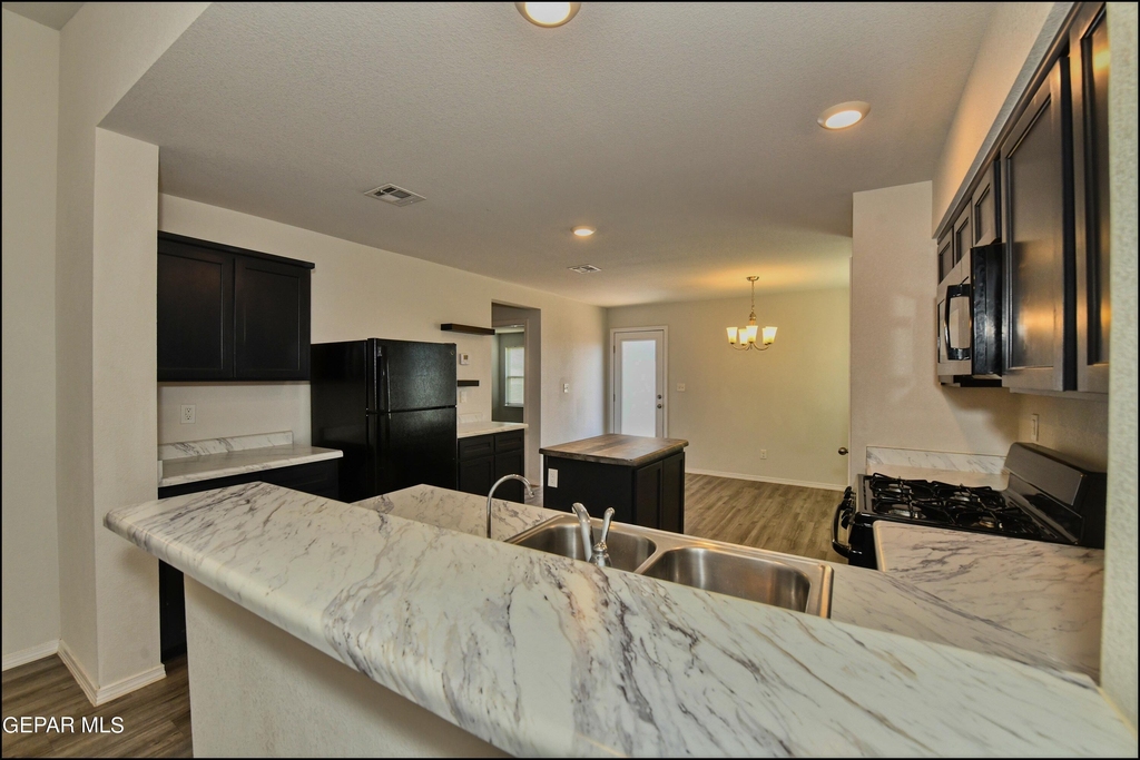 952 Orangetip Drive - Photo 10