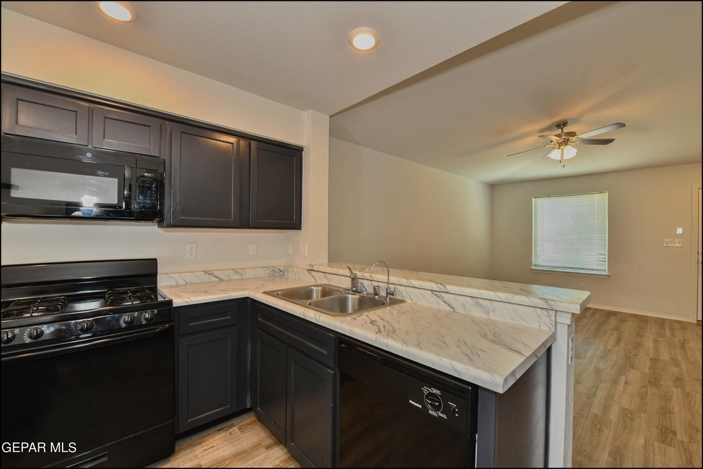 952 Orangetip Drive - Photo 12
