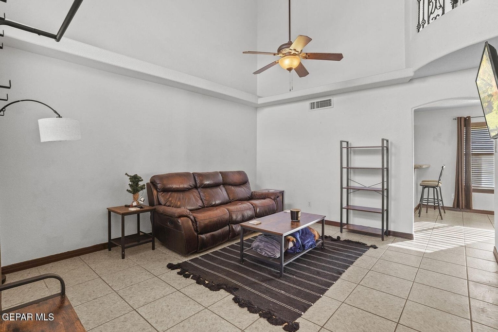 11333 Manuel Moreno Drive - Photo 2