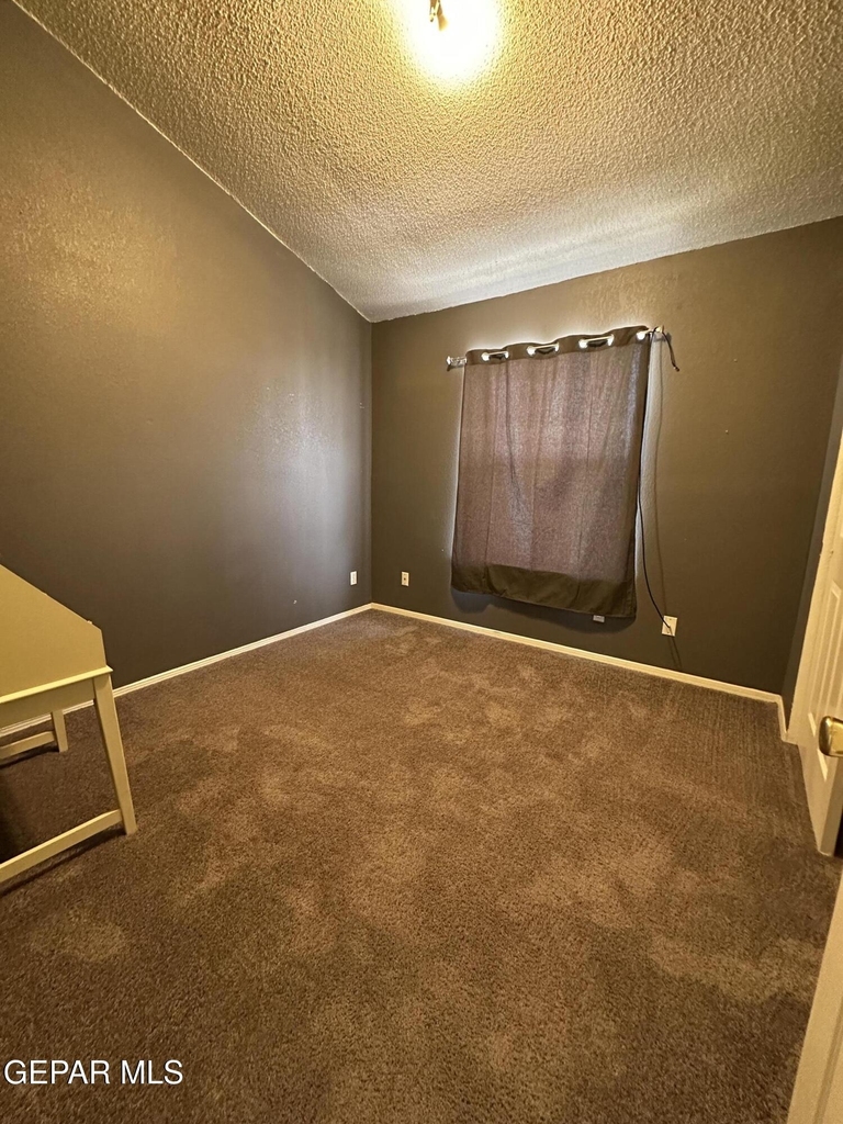 1340 James Cravens Court - Photo 20