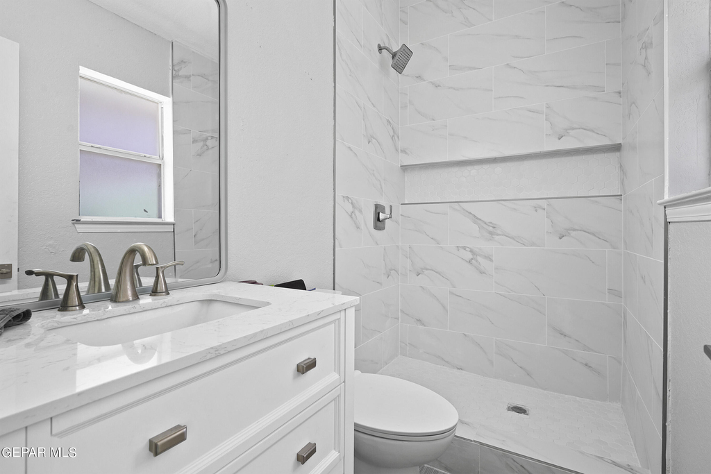 6640 Star Of India Lane - Photo 20