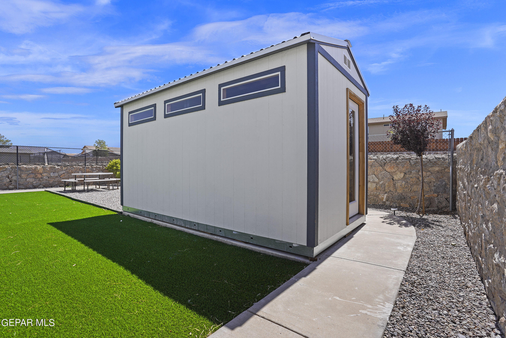 6640 Star Of India Lane - Photo 23
