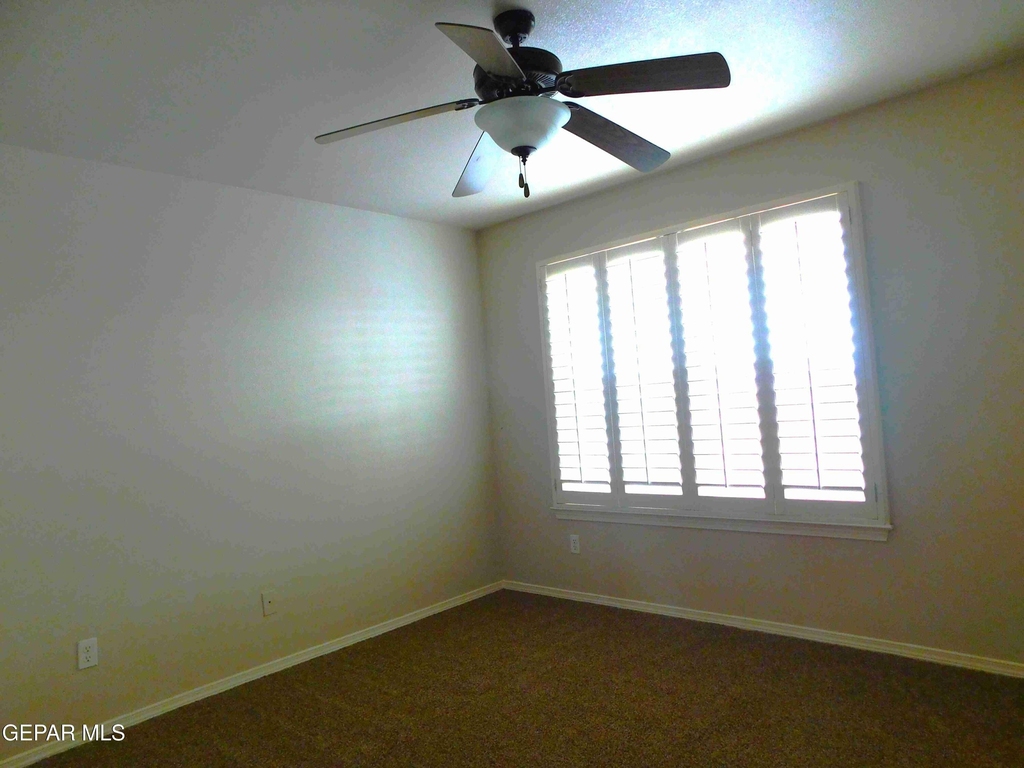 10021 Railroad Drive - Photo 19