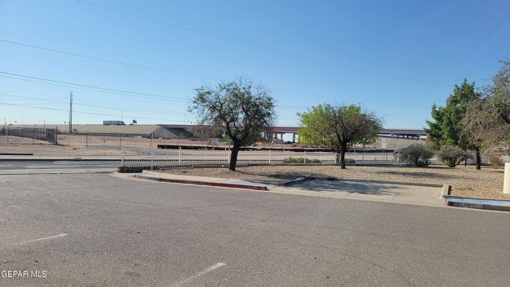10021 Railroad Drive - Photo 0