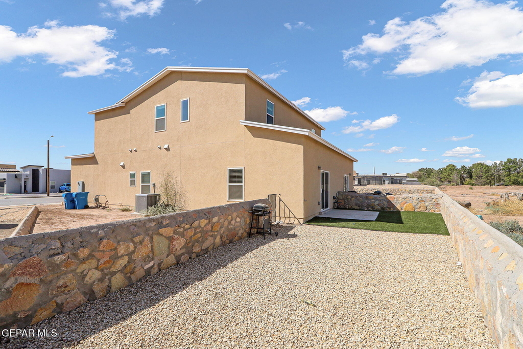 450 Hc Gilbert Minjares Drive - Photo 30