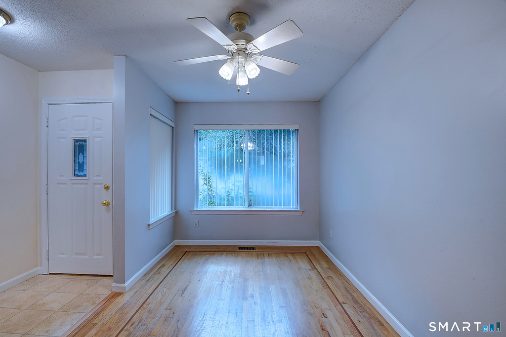 51 Florence Way - Photo 6