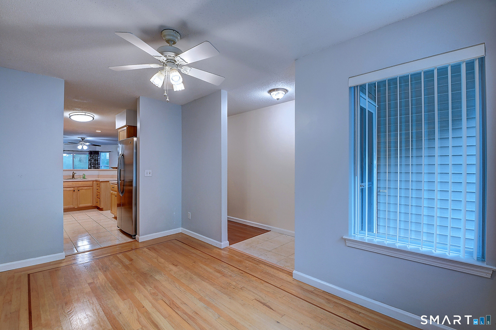 51 Florence Way - Photo 4