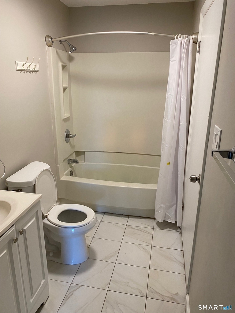 1 Divinity Street - Photo 4