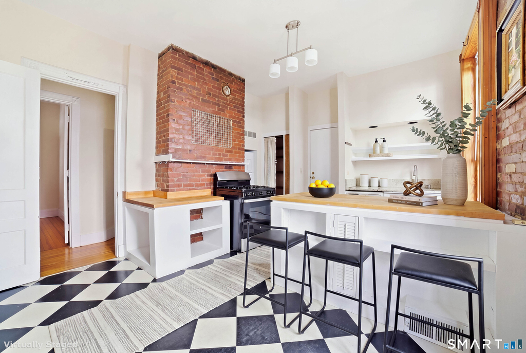 110 Avon Street - Photo 15