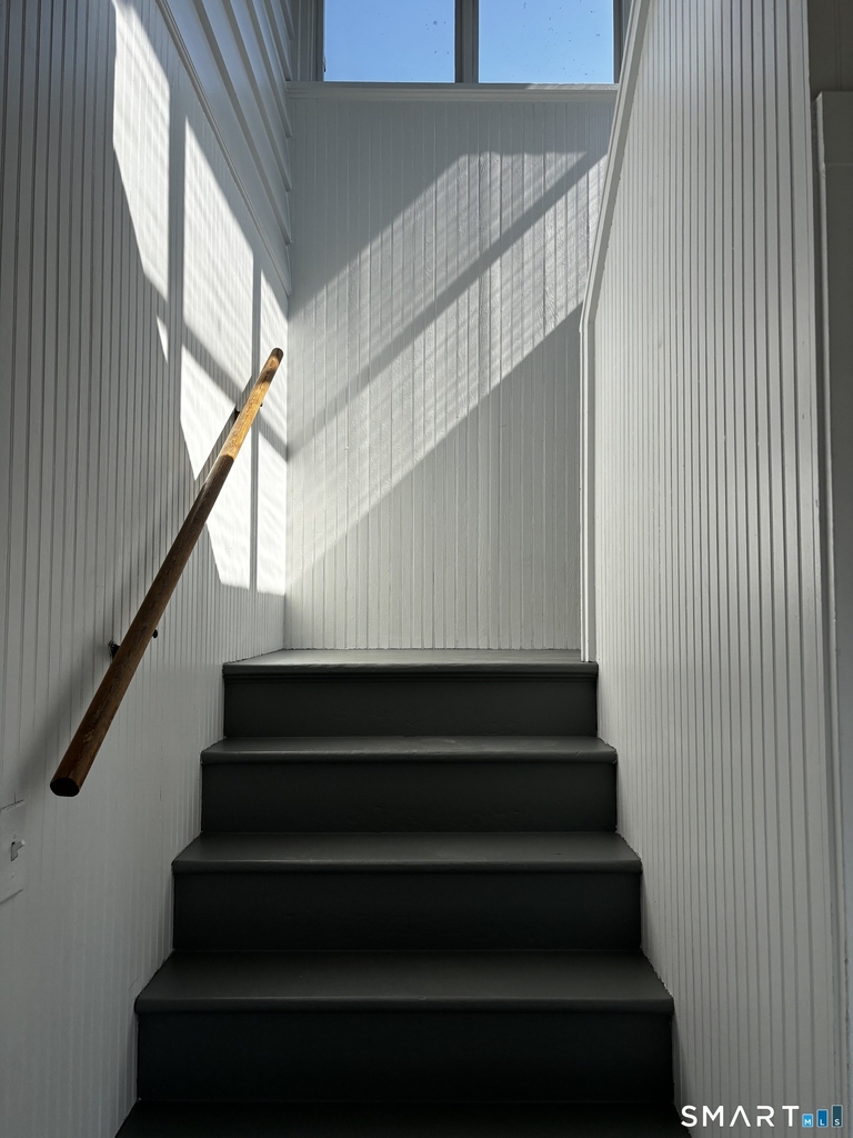 89 Auburn Street - Photo 11