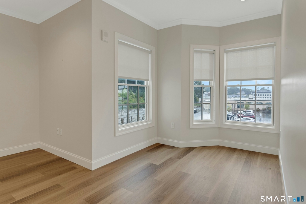 340 Heights Road - Photo 4