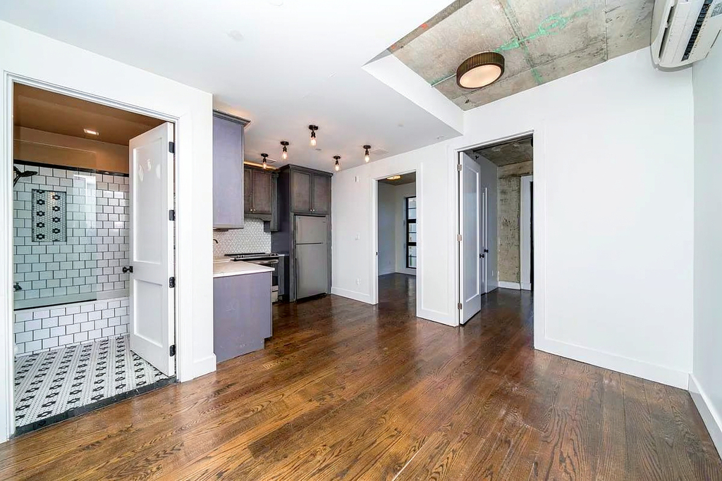 187 Kent Avenue - Photo 4