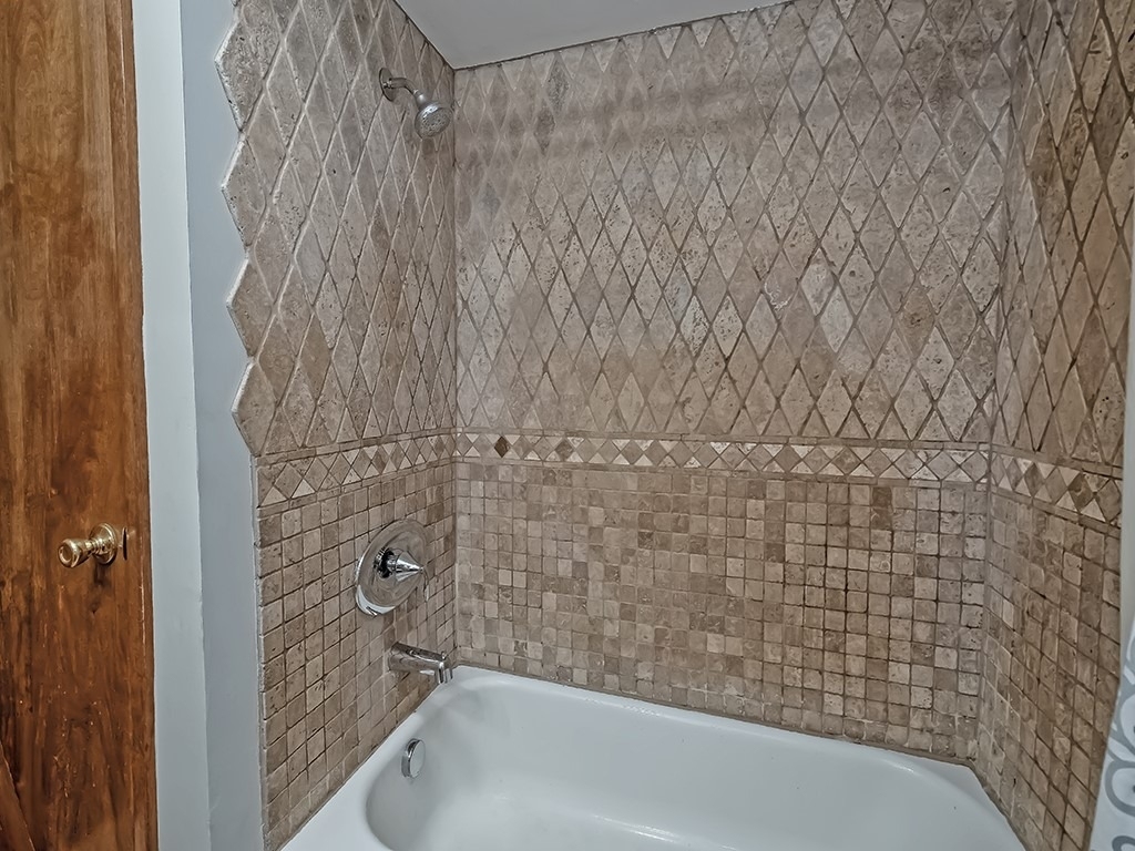 1460 Mohican Dr - Photo 11