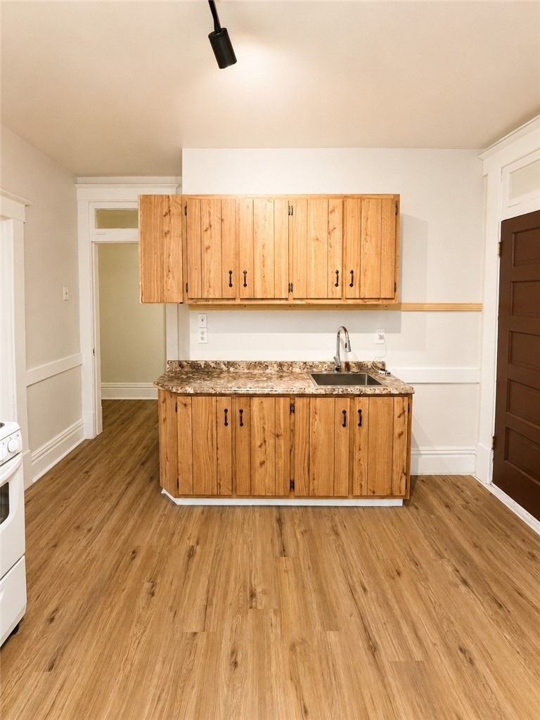 39 Kenmore Ave - Photo 6