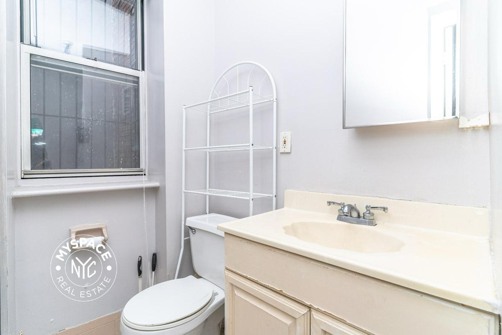 302 Hooper Street - Photo 9