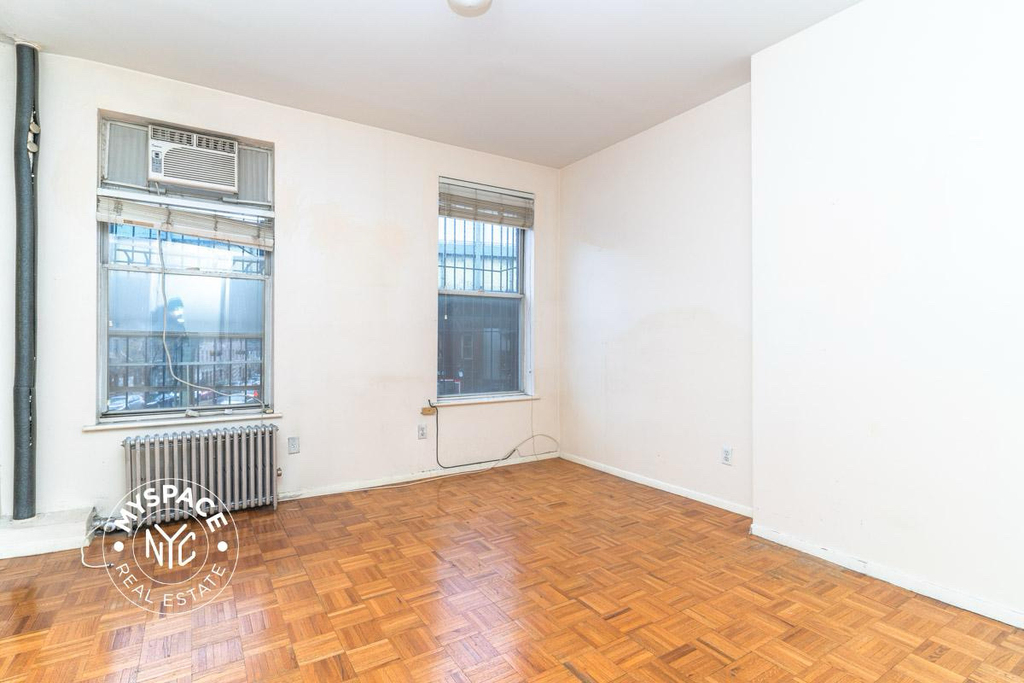 302 Hooper Street - Photo 4