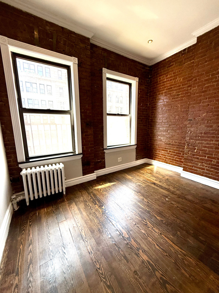 215 East 23rd Street - Photo 3