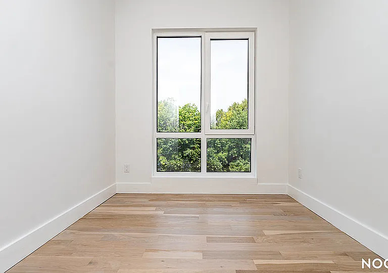 193 Graham Avenue - Photo 6