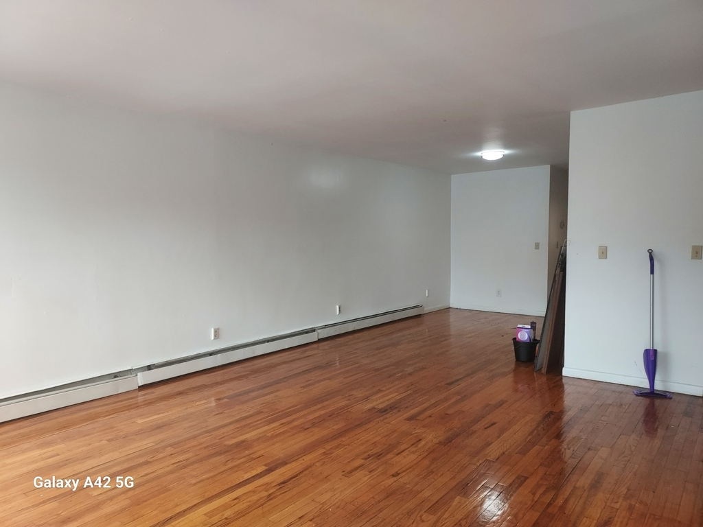 E 86th street Brooklyn 11236 - Photo 1