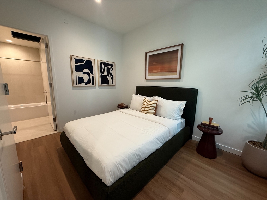 180 Pearl Street - Photo 0