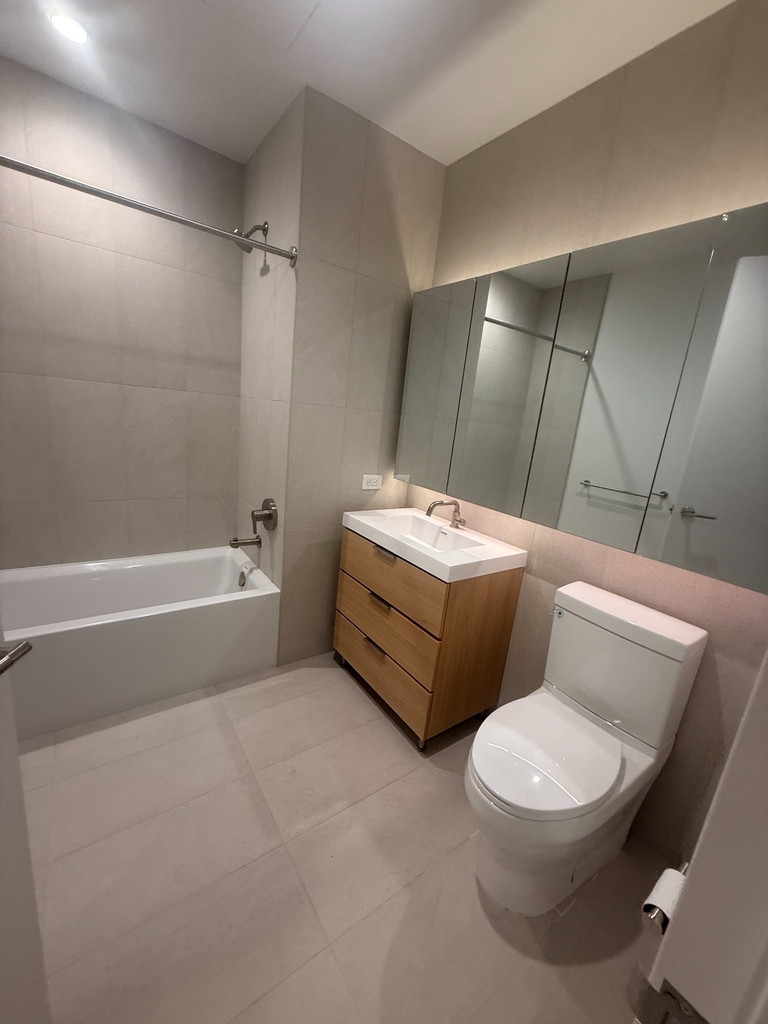 180 Pearl Street - Photo 3
