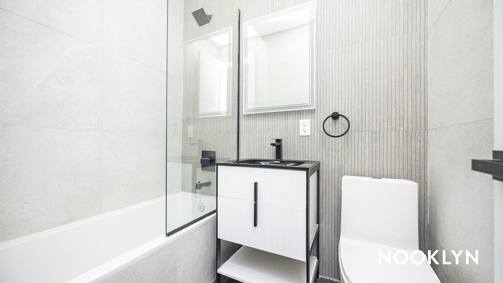 141 Meserole St - Photo 8