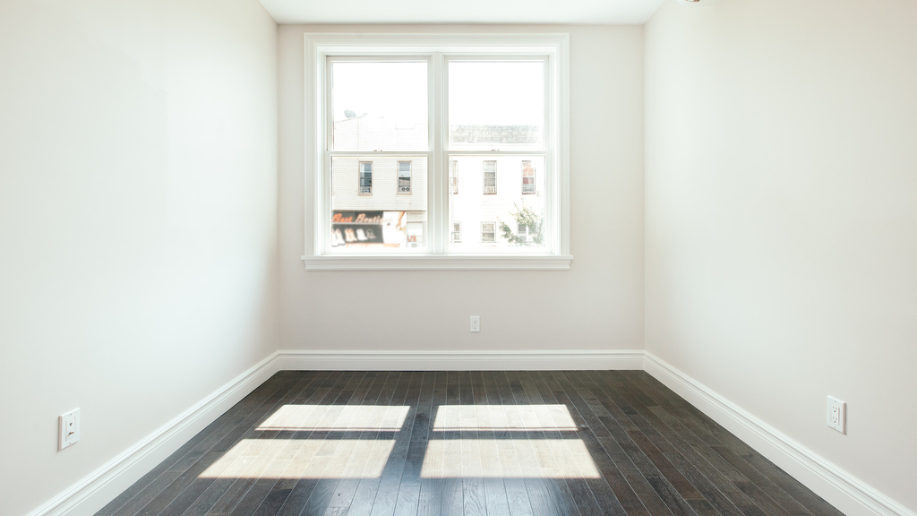 439 Knickerbocker Ave - Photo 3