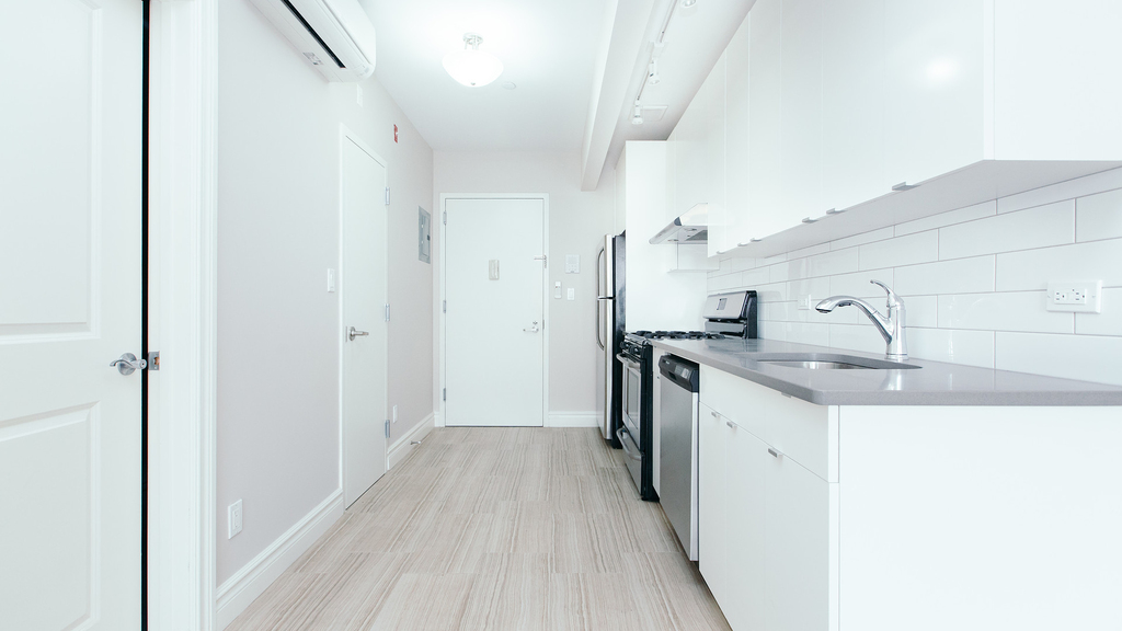 439 Knickerbocker Ave - Photo 4