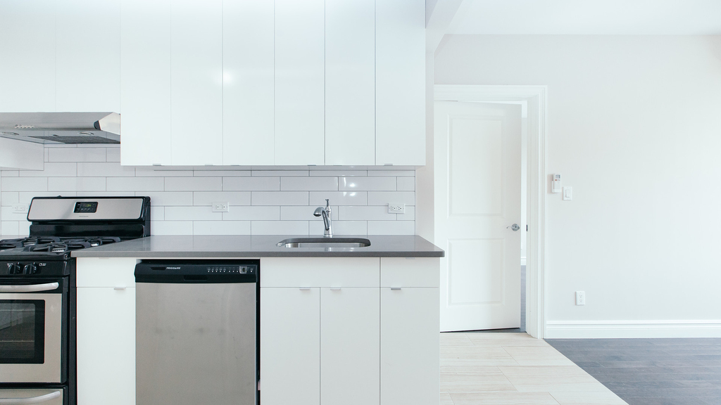 439 Knickerbocker Ave - Photo 13