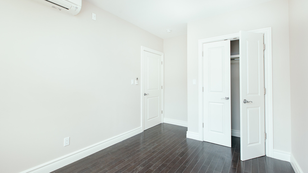 439 Knickerbocker Ave - Photo 9