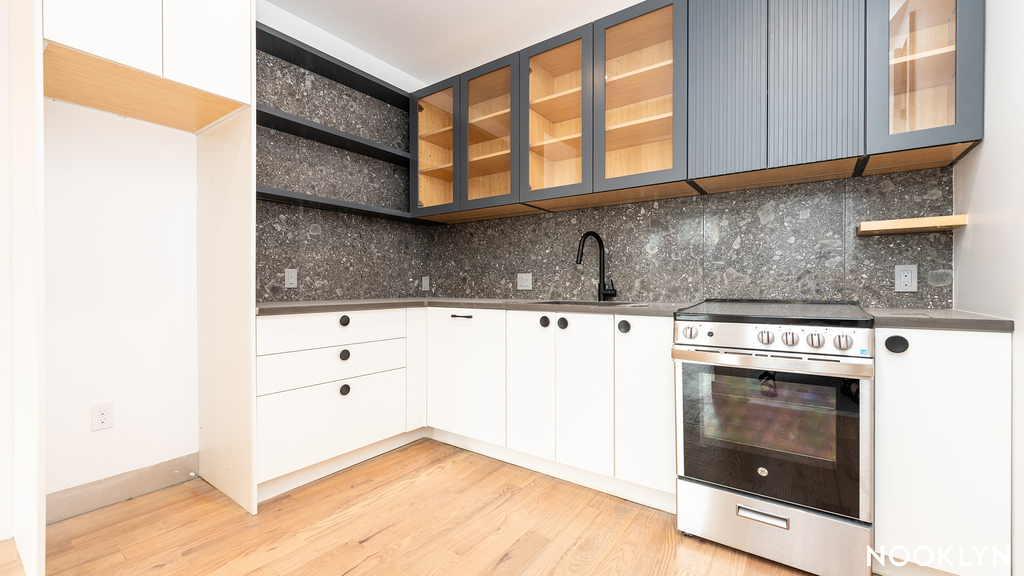 228 N 7th St - Photo 6