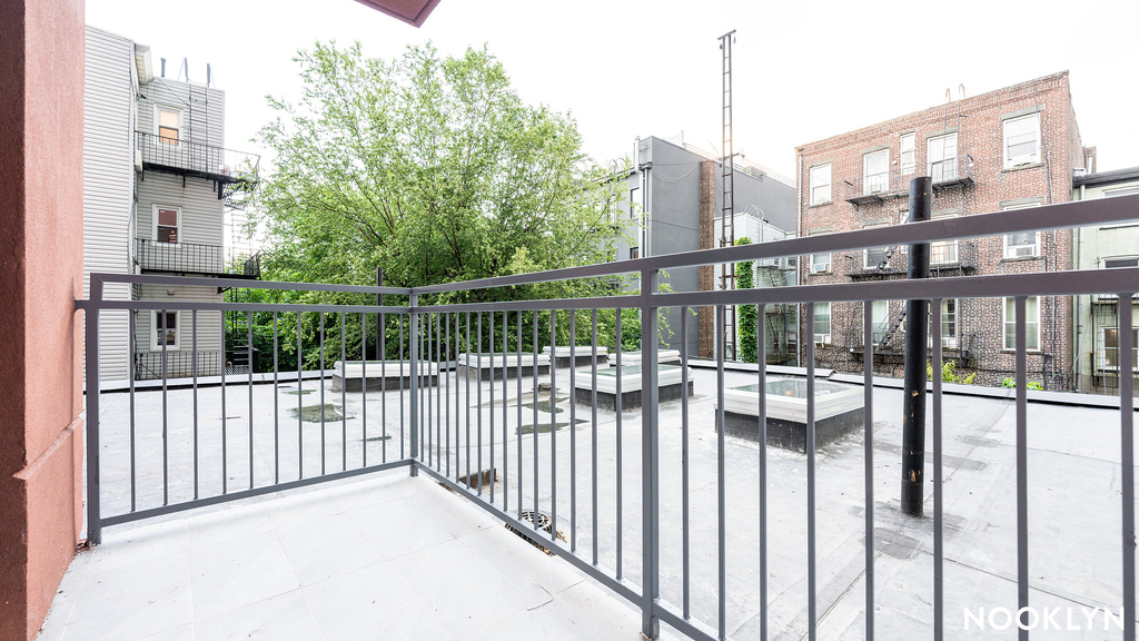 228 N 7th St - Photo 1