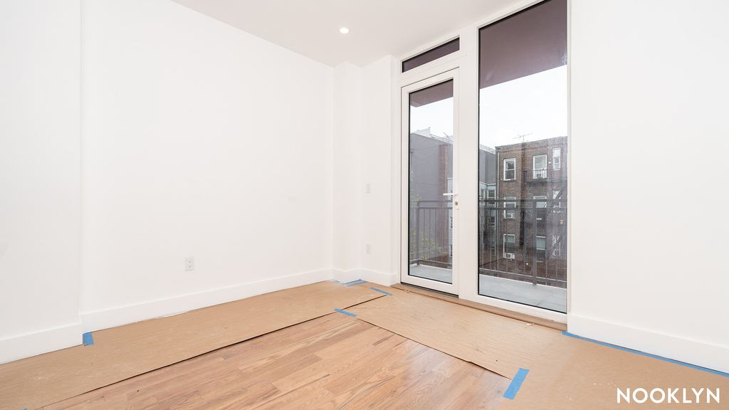 228 N 7th St - Photo 8