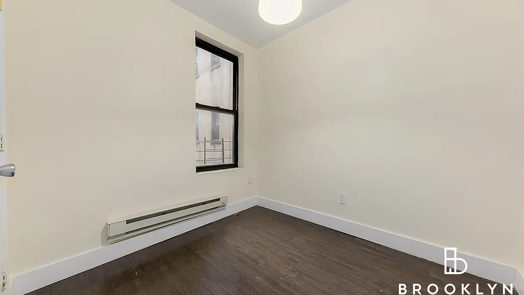 1598 Pacific St - Photo 5