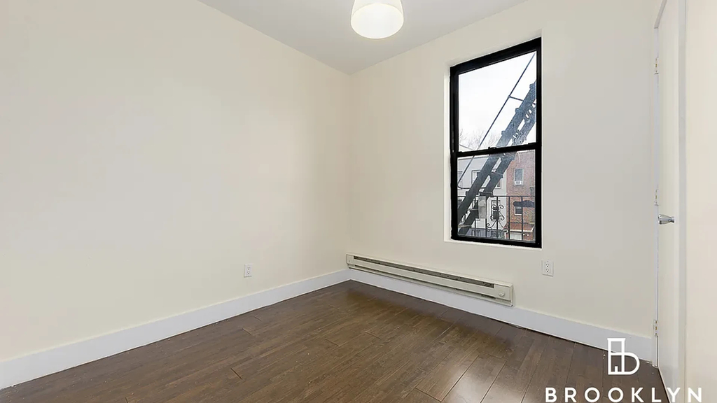 1598 Pacific St - Photo 8